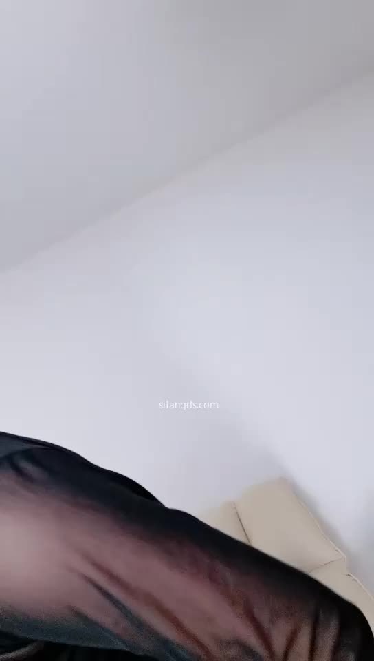#主播 #乳此温柔 极品尤物~! 巨乳翘臀~跳蛋道具~爽到喷骚水