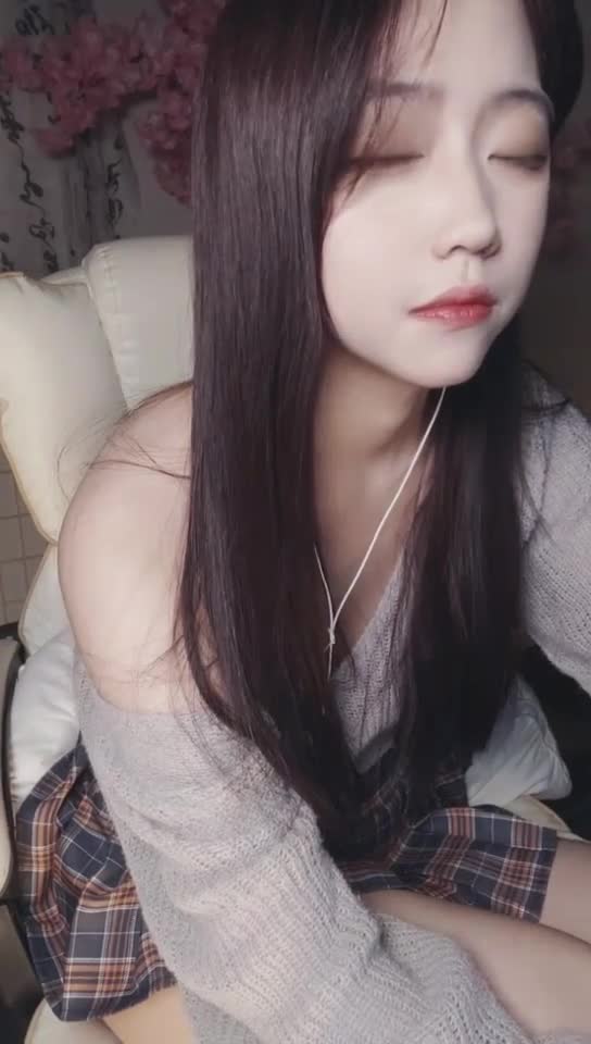 #白溪溪 女神下海 美乳 裸舞诱惑