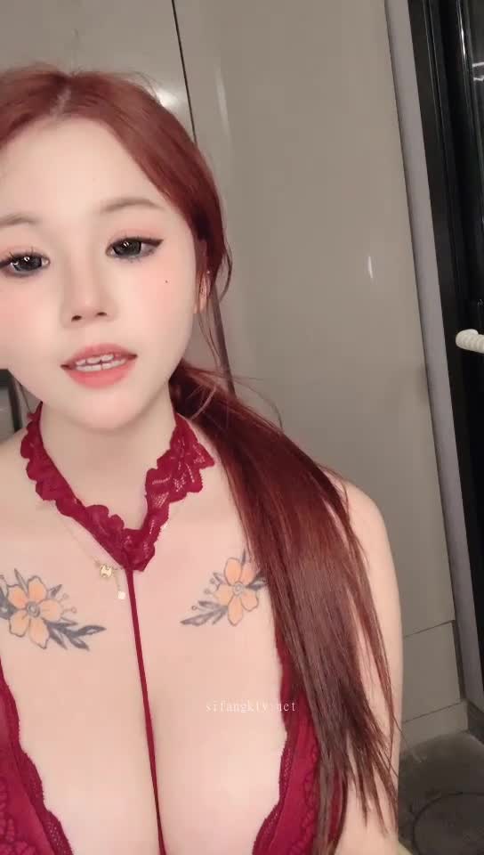 #Duu 重磅！珠峰颜值超美~深海炸弹 超级巨乳狂甩 太爽了