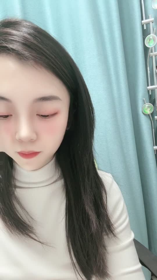 #梦中情娜 气质型美女 白皙皮肤 毛毛很性感 逼逼也很嫩 奥妙身材 自慰大秀视频福利