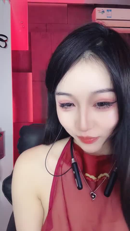 #小鱼睡不醒 极品福利姬美女 超美女神 丝袜长腿 裸舞 道具自慰视频福利