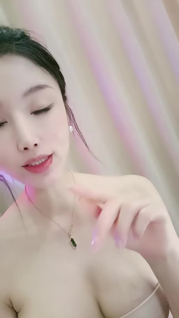 #空姐李婉儿 颜值女神 雪白大奶 浑圆翘臀 条子顺 绝版