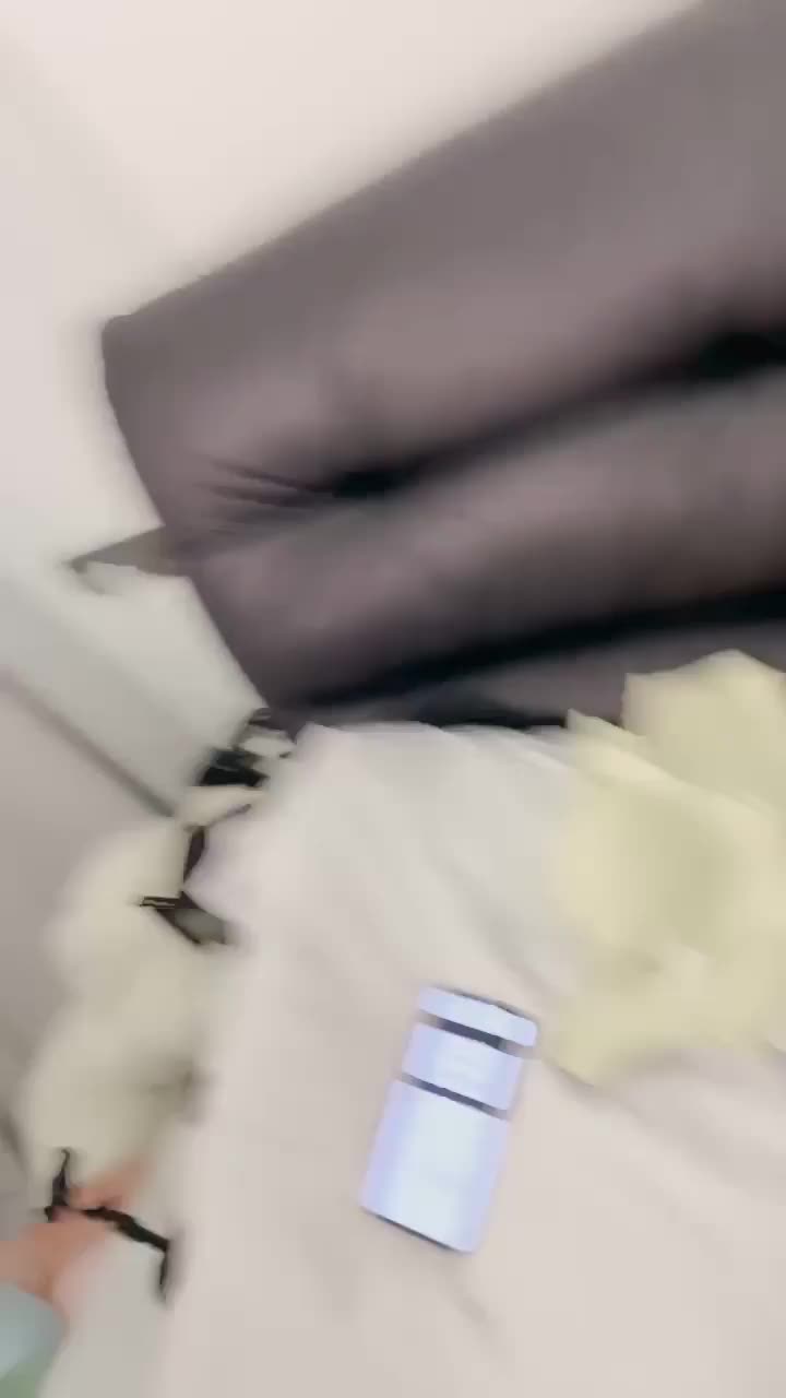 新人御姐刚下海就被狂操️姐姐被包围了无套狂操逼逼还挺粉嫩的