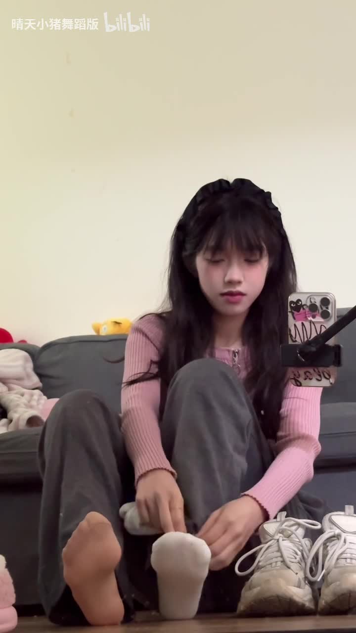 #晴天小猪 #丝足 #裸足 #足控