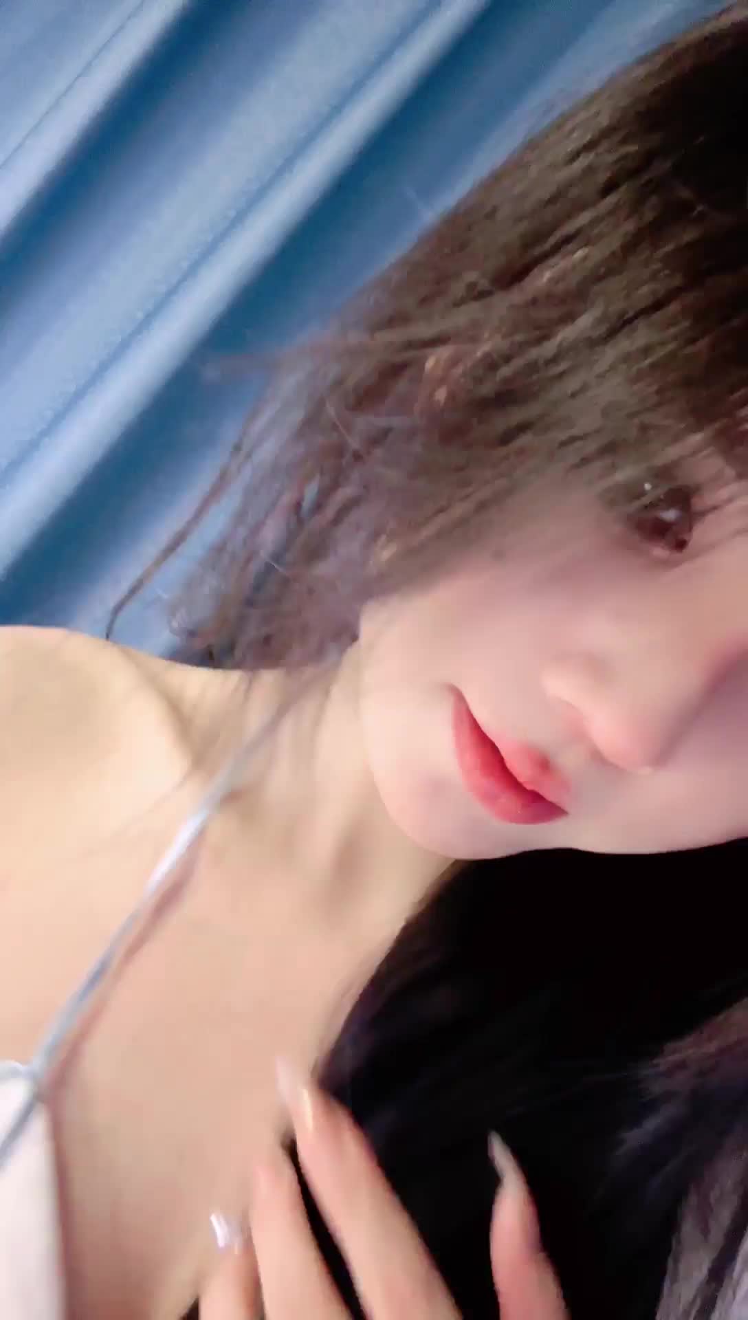 #曦瑶  顶级外围名媛女神下海，美到让人惊叹，身材颜值都是天花板级的，多套性感情趣内衣，高冷女神明星范，秒杀网红人间尤物，罕见全裸大秀，最大尺度，有露穴