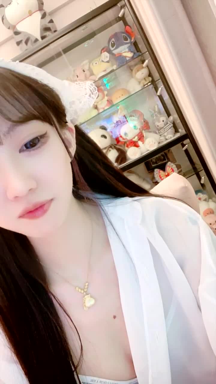 #空宝 超美粉妹下海~美爆了~粉嫩白皙 馋坏了~大鸡巴插逼