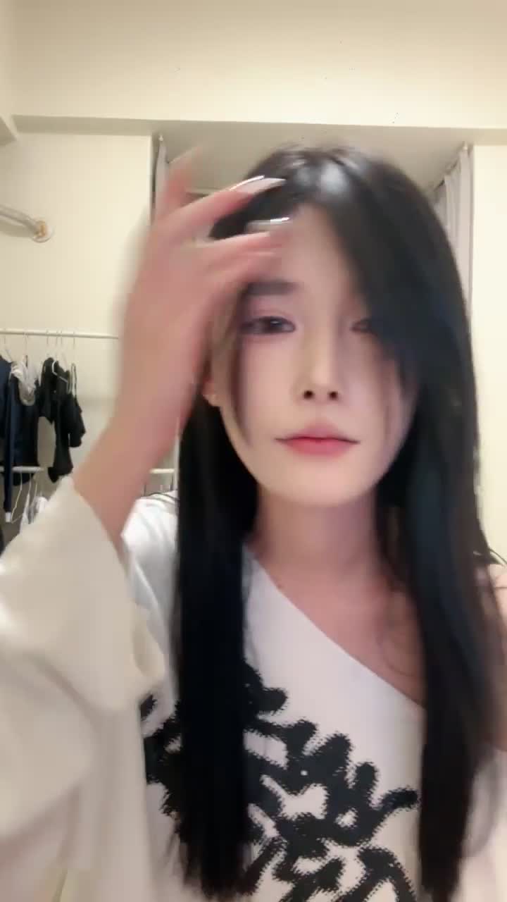 #小乖 #爱岛管子 扣穴自慰~超多水