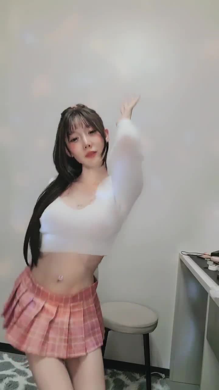 #林骆熙 精剪裸舞  超正靓女 绝顶身材 诱惑裸舞自慰