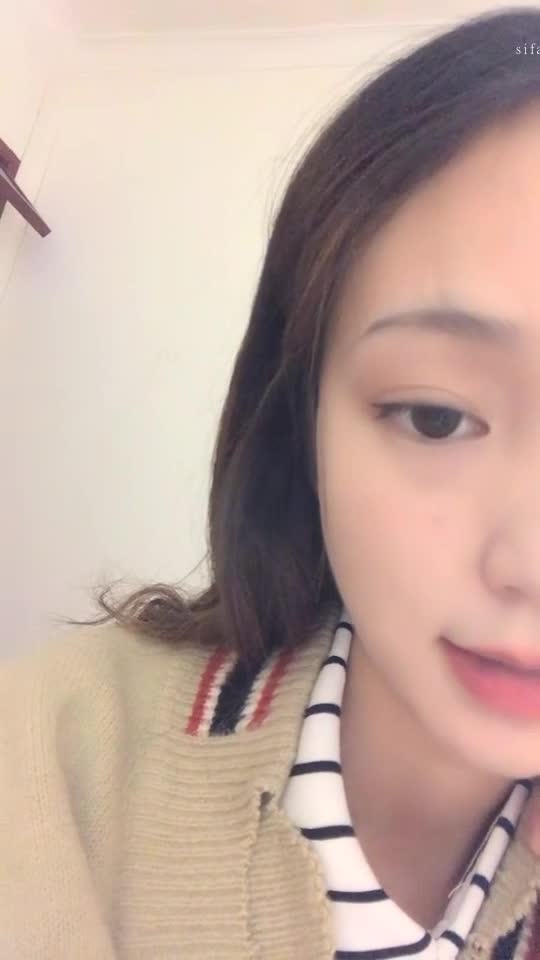 #哭了的小十九 大胸萌妹点此查看更多
