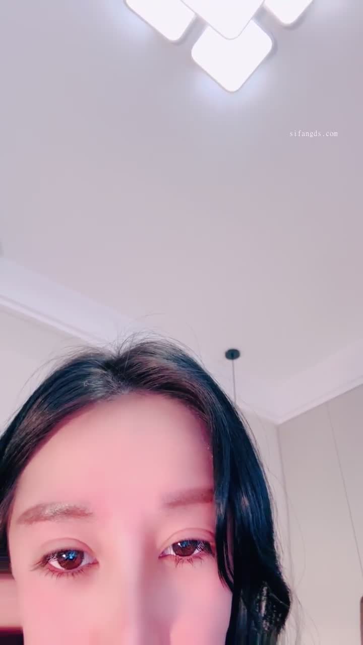 #兜兜啊 绝美网红脸 身材很正！E奶豪乳 粉红穴~跳蛋自慰~