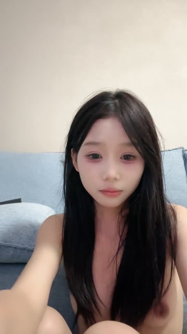 #懵懂萝莉 本月最美校花来了！好漂亮~ 扣穴自慰~爽