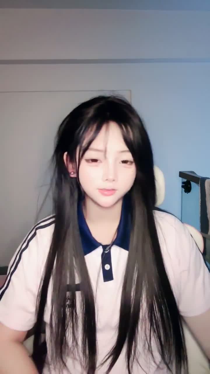 #取悦 重磅！顶级校花来了！美到炸~包射~