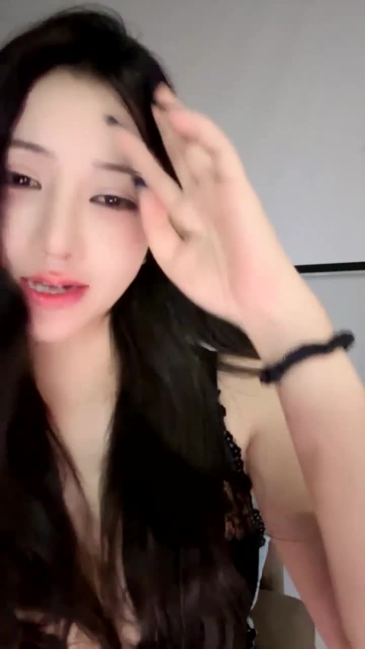 #桃枝 超美女神彻底黄了~ 美爆了~淫水粘液一大堆！