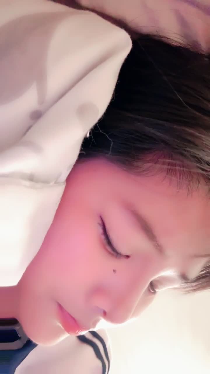 #取悦 重磅！顶级校花来了！美到炸~包射~