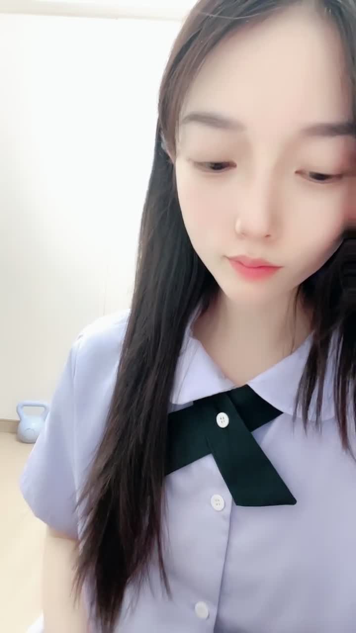 #糖心蛋 重磅新人下海~白月光女神  超级美貌好身材 脸B同框自慰