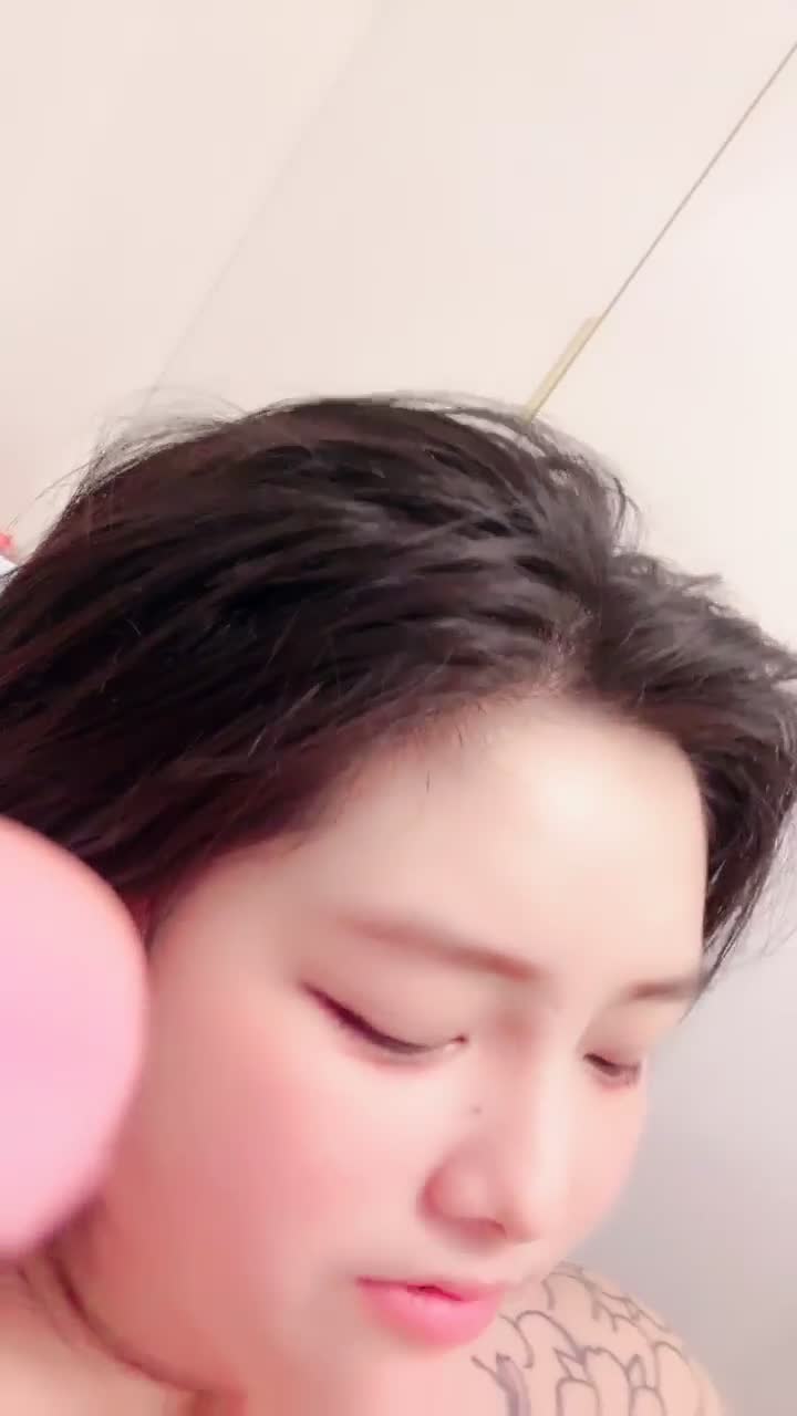 #取悦 重磅！顶级校花来了！美到炸~包射~