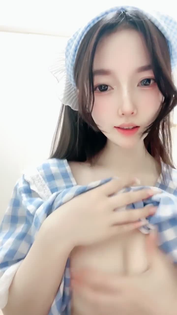 #糖心蛋 清纯无敌校花女神 堪比白月光~美得不可方物~自慰视频福利