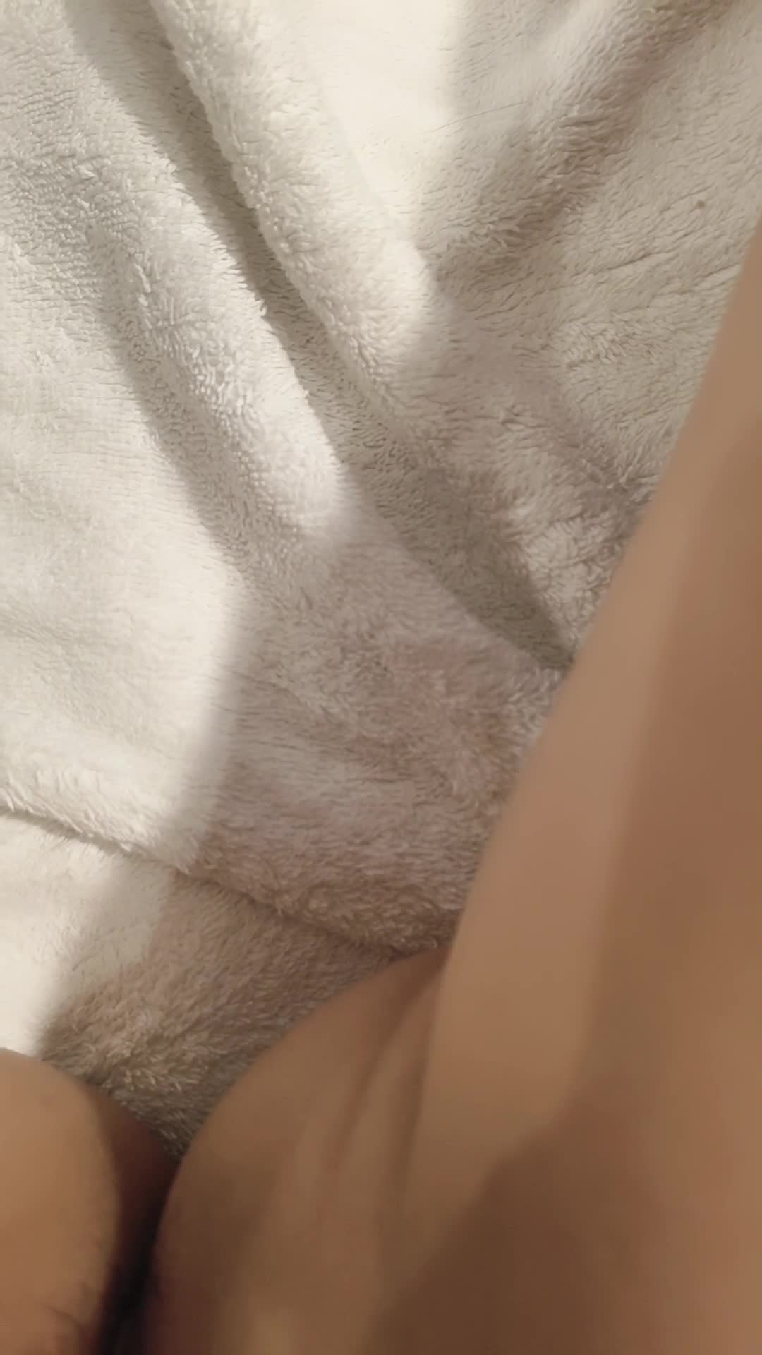 #嫩嫩妹妹 清纯反差嫩妹酥胸撩人吃鸡骑乘后入