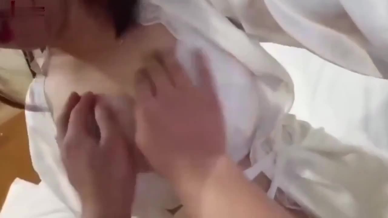 乱伦偷情嫂子老公快来操我细狗弟弟你行不行啊乱伦 女上位 偷拍自拍