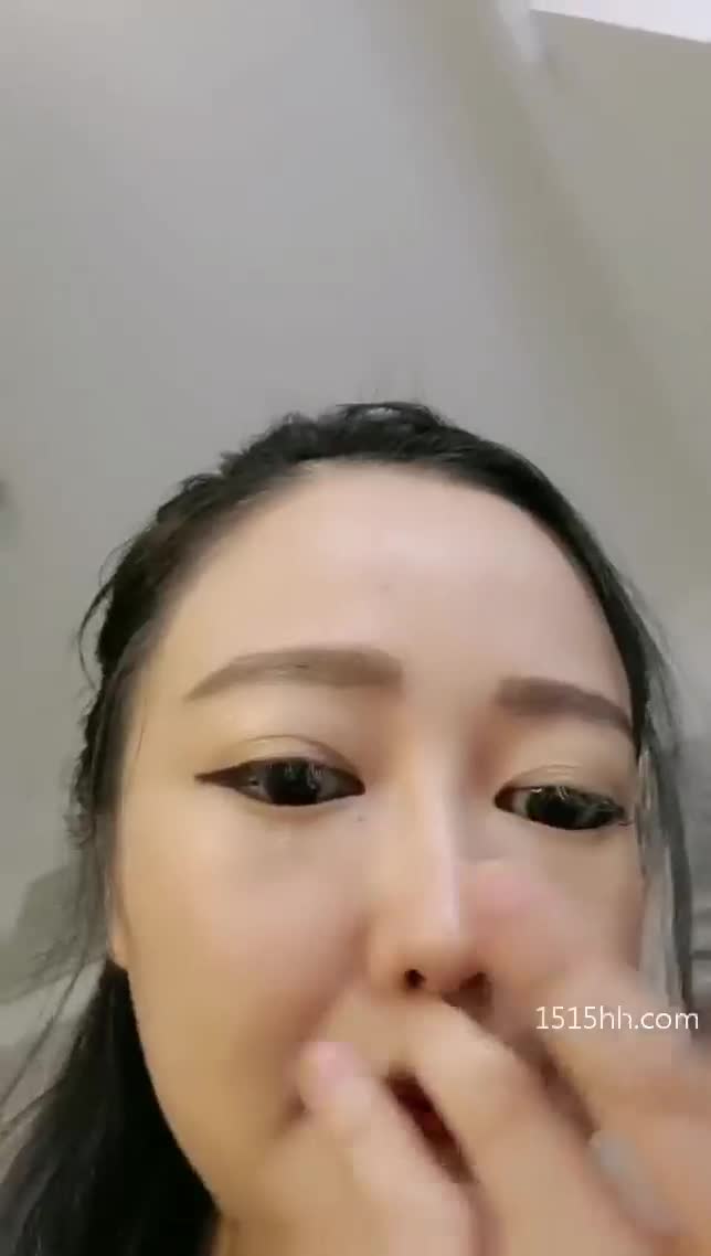 #熟女 #少妇 #直播 #自慰气质熟女少妇主播直播自慰，身材丰满美鲍嫩，怼穴自拍自慰喷水