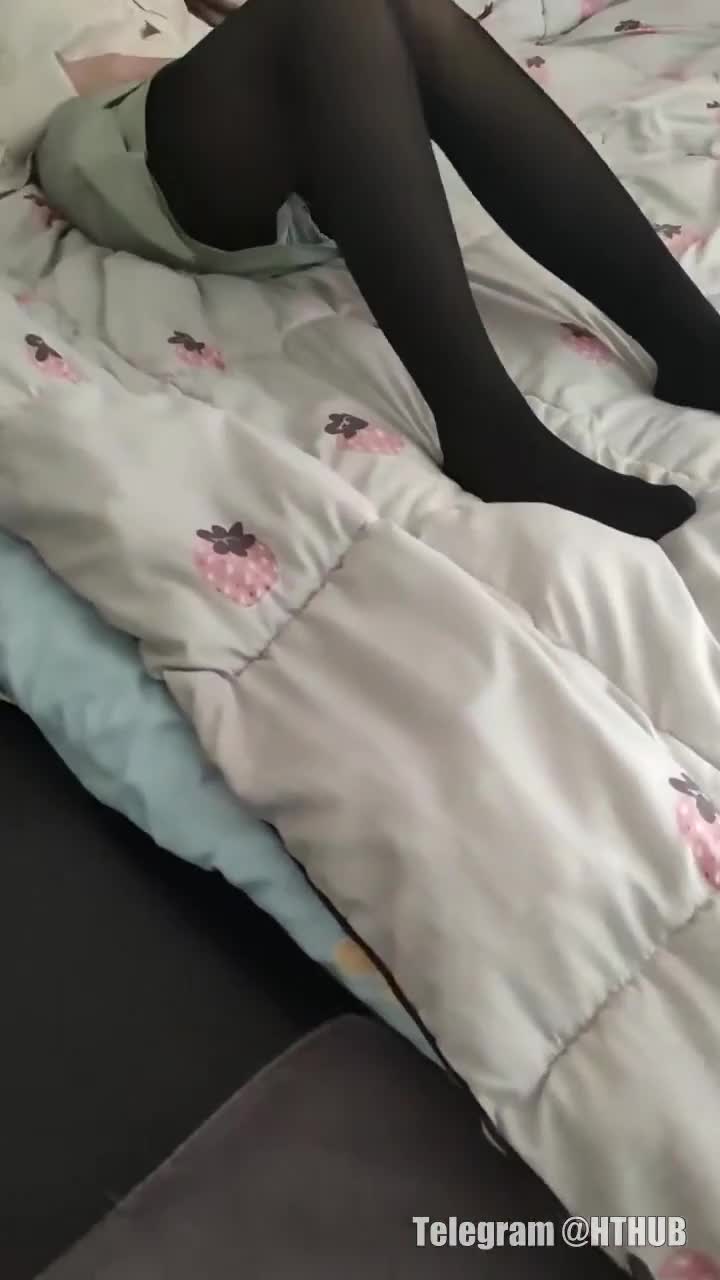 嫂子我爱你的大奶子快让我插一下真舒服乱伦 巨乳 口交