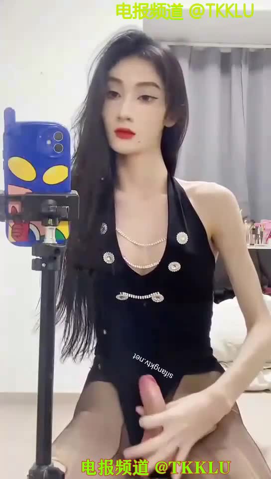 #人妖自慰 #跨性别 #伪娘大屌萌妹国产人妖伪娘-自拍淫荡撸管自慰-黑丝美足仙女棒