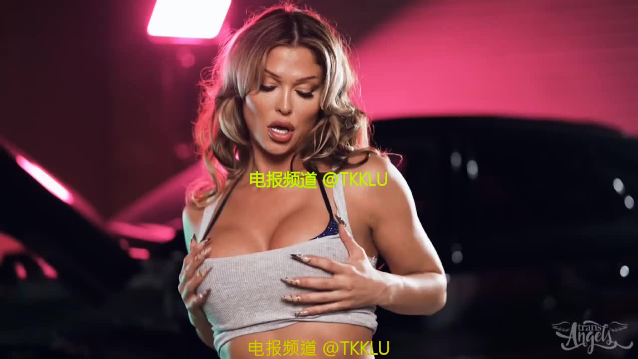 #人妖 #TS #人妖车模欧美TS人妖车模大战肌肉男-完美身材大屌萌妹-口爆深喉，无套肛交！