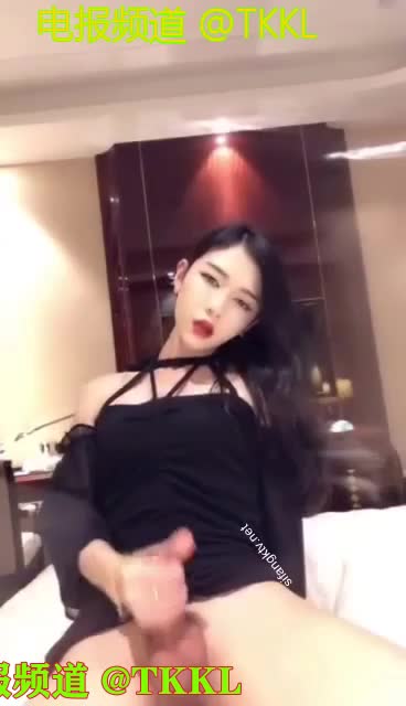 #美妖 #国产人妖 #国产TS国产高颜值TS人妖-发骚撸管自慰喷精-