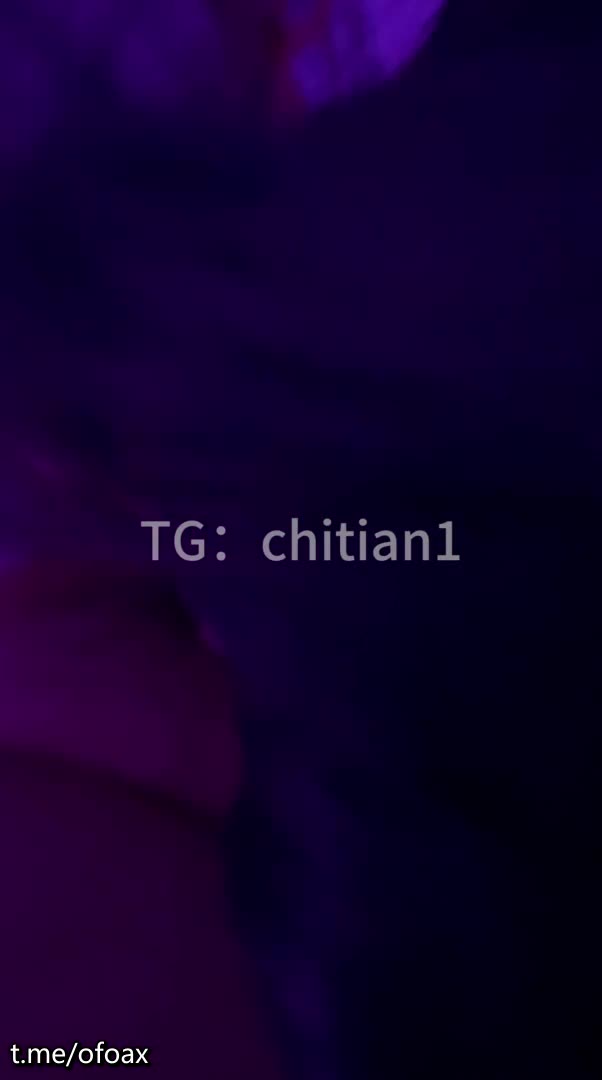 可盐可甜COS抽像女菩萨【池甜chitian1】纸飞机VIP群福利，各种露脸性爱，高潮喷水