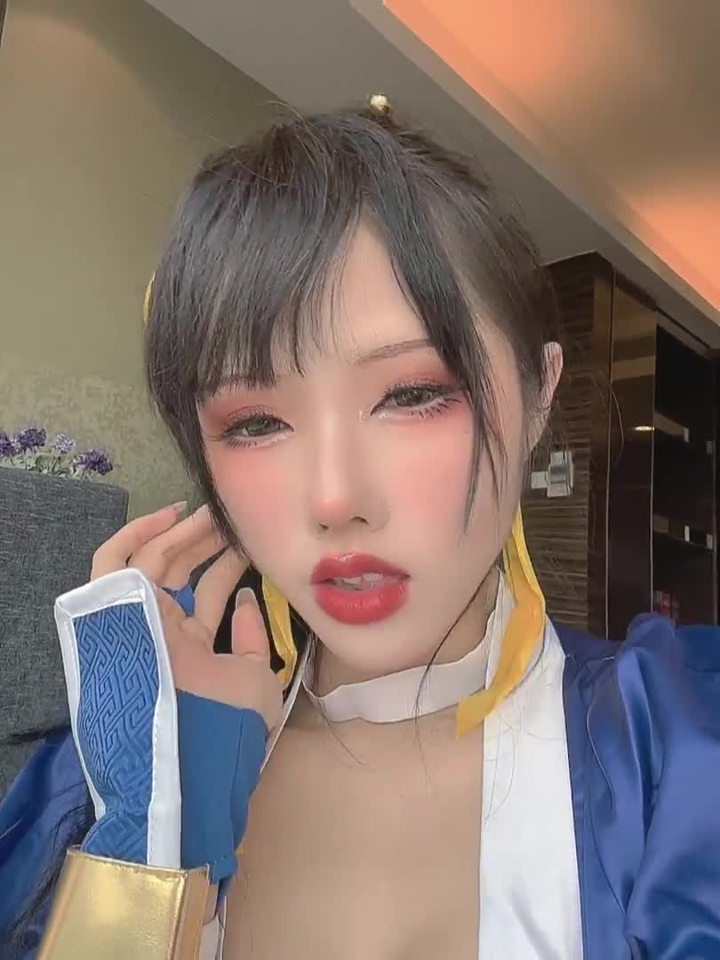 推特露脸反差女神福利姬【钛合金】私拍福利 cosplay 古风汉服 S级身材 坚挺粉乳 第二弹