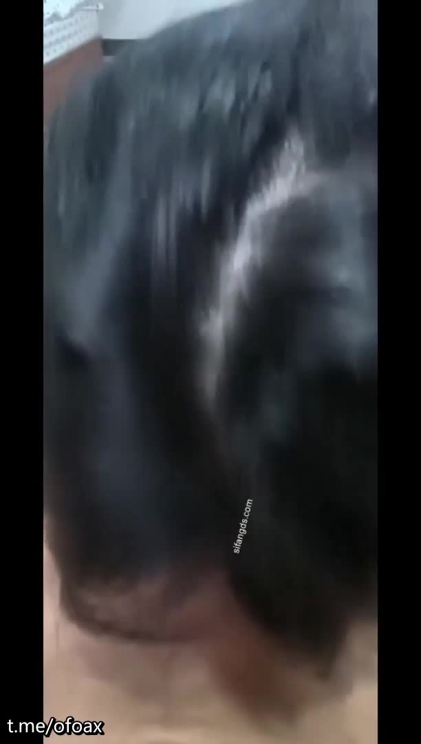 情侣泄密 武汉某艺术学院女大生反差婊【李若晴】泄密自拍和同居男友性爱视频 口交口爆 激情啪啪