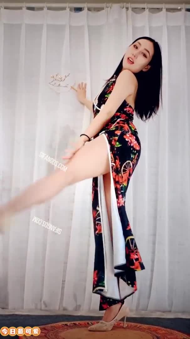 纱姬舞团超性感美女『楚楚』尺度全开双角度 高能裸舞 丰满身材 热辣舞姿 露逼特写