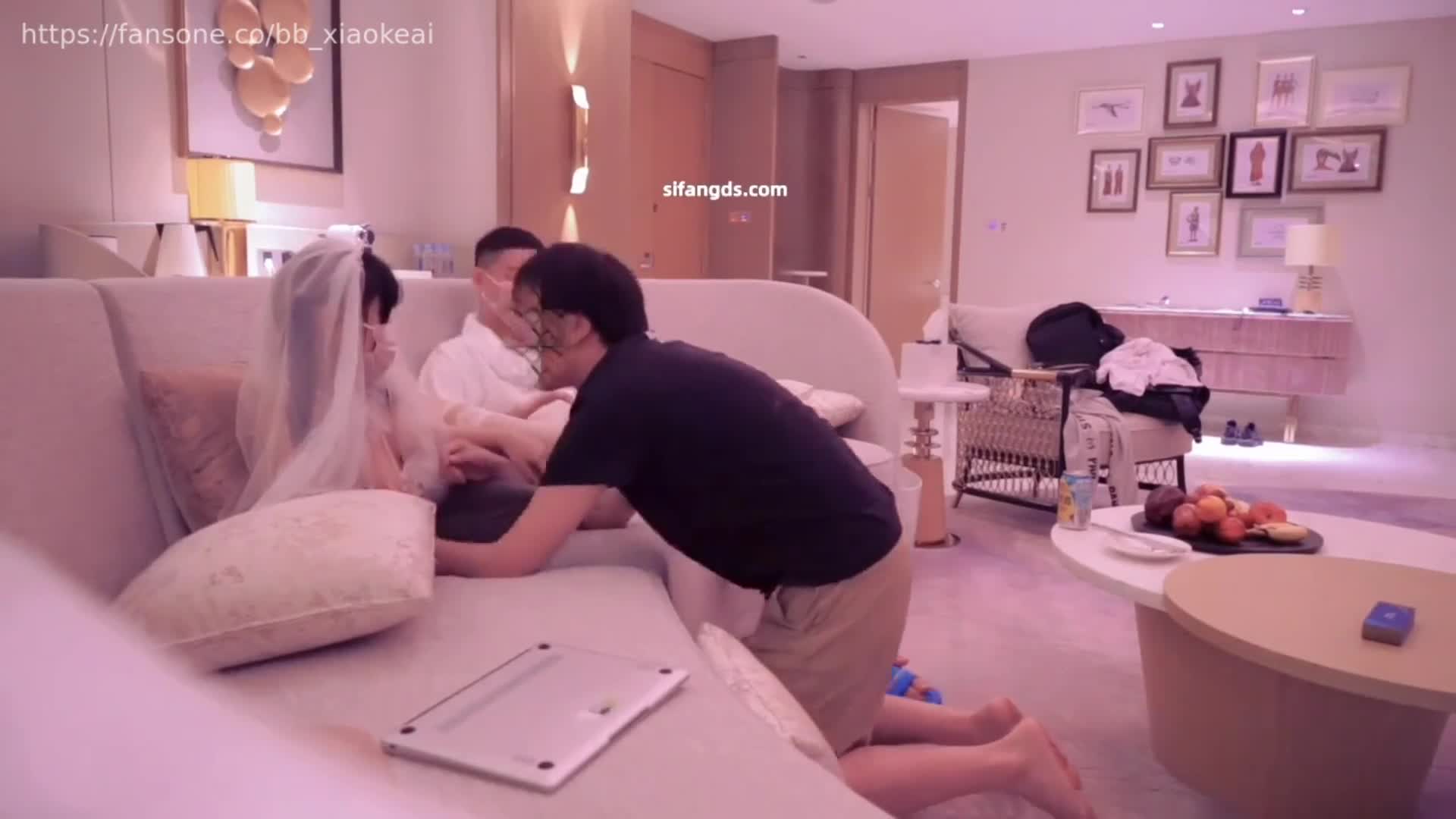 推特网红人气博主【三岁小宝宝】昆明3p 海南3P 激情性爱啪啪