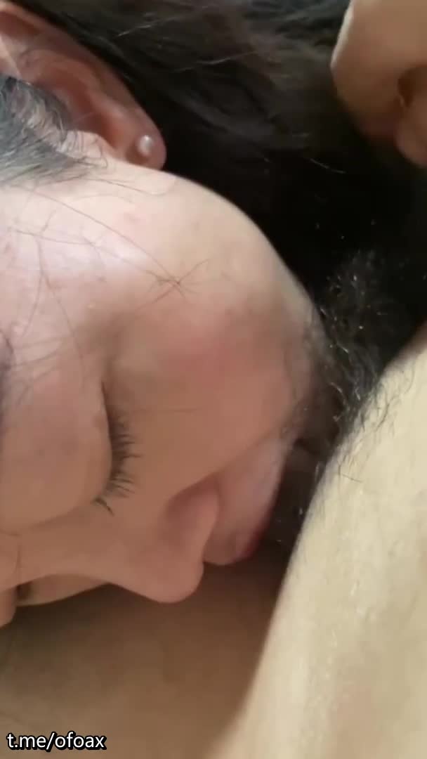 超顶反差婊少妇公务员美熟女【蓝阿姨】厚厚的红唇显得无比性感，口交舌功了得