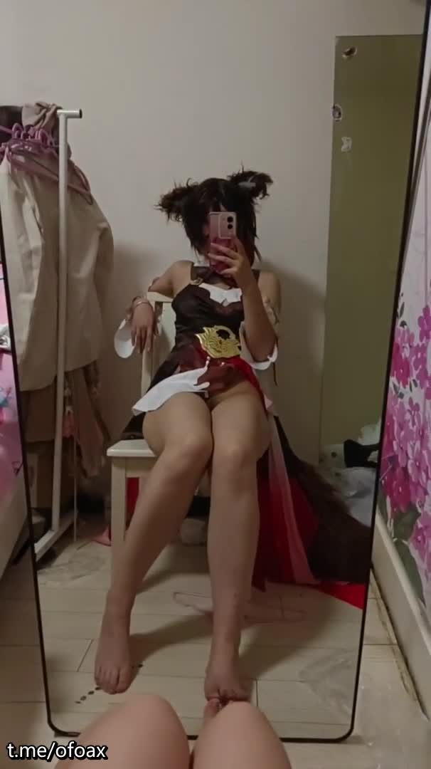 推特百变COS萝莉嫩妹女菩萨【沐沐酱】大奶一线天 激情裸舞 道具自慰，玩屁眼玩阴洞
