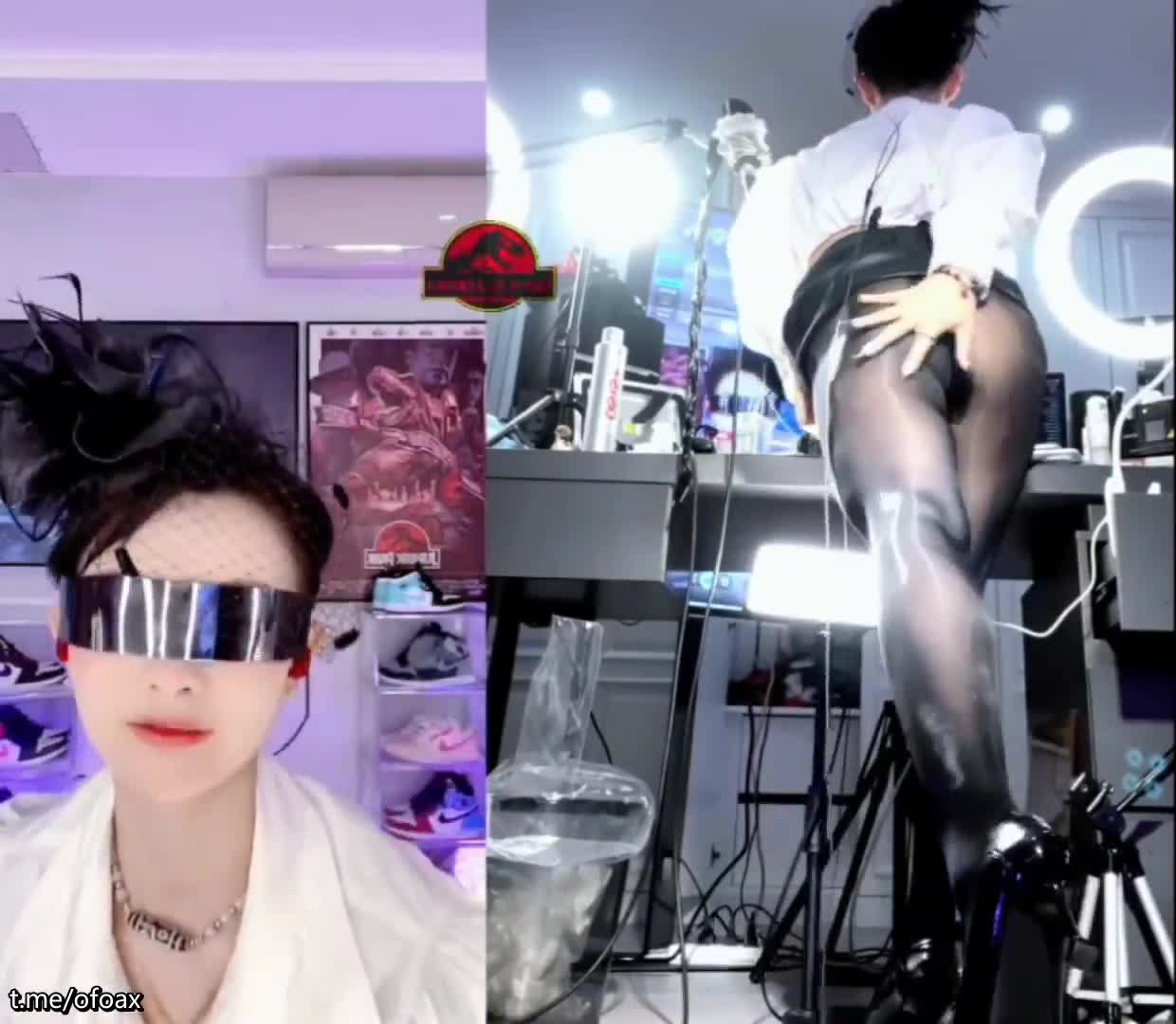 抖音极品双视角主播【一只霸王兽】肛塞出击️顶级擦边球️颜值巅峰~肛塞漏尿~疯狂颤抖~反差强烈~真实刺激 第二弹