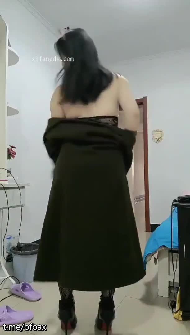抖音福利 白皙熟女【孟楠】情趣内衣裸体走秀