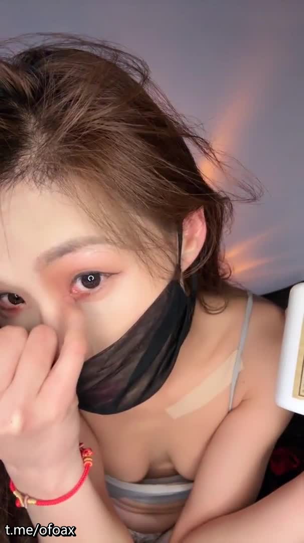 推特网红爆浆女神御姐健身老师【小野老湿】福利，线下约炮土豪，被金主玩弄屁眼大力抽插
