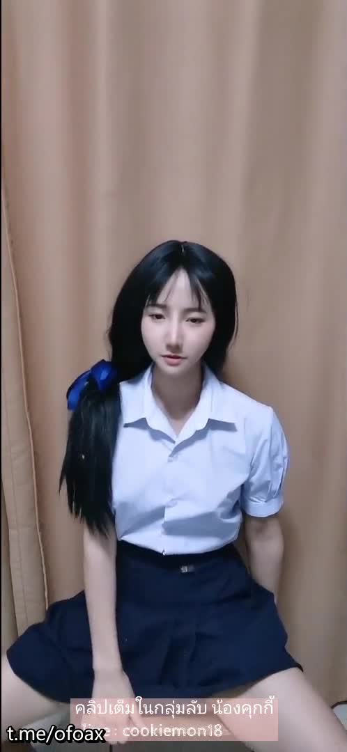 泰国推特网红嫩妹博主 student girl 超正点卡哇伊小萌妹 露出 自慰 尿尿 出鸡 车震