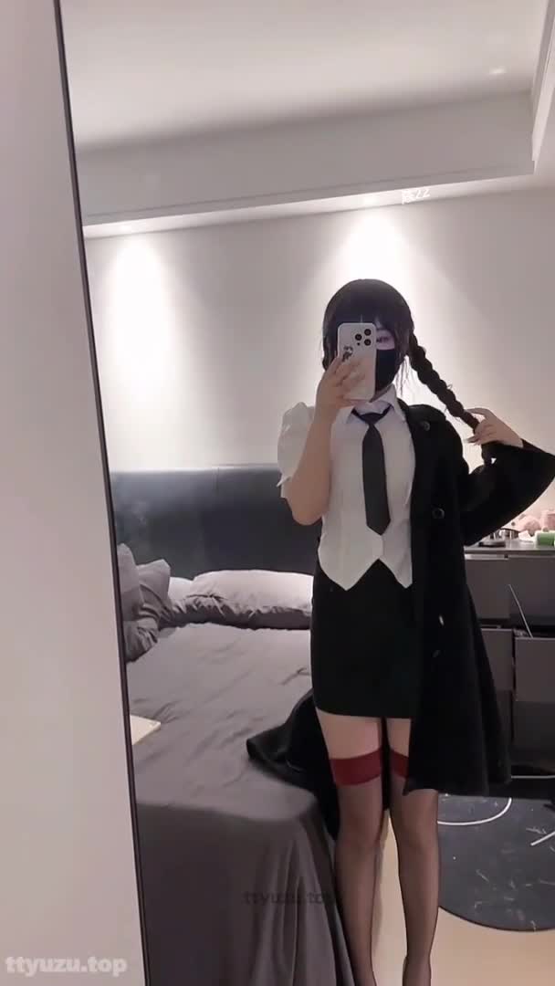 抖音足控福利姬萝莉美少女【不要凶小乖】 足控足交红绿的自慰视频福利 第四弹