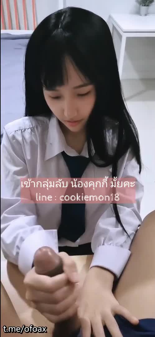 泰国推特网红嫩妹博主 student girl 超正点卡哇伊小萌妹 露出 自慰 尿尿 出鸡 车震