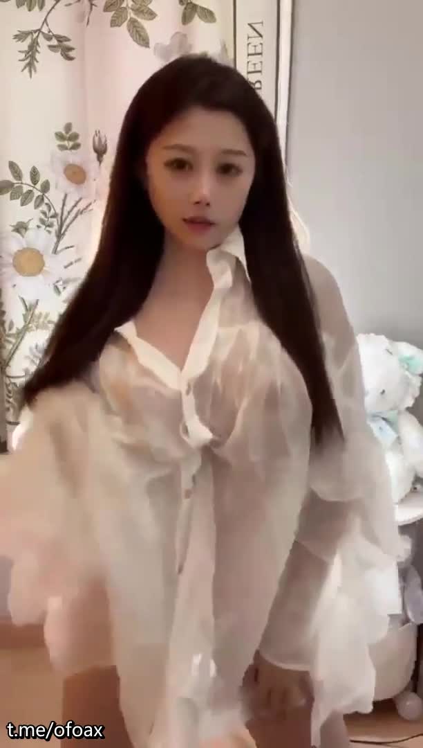 花椒颜值主播【安妍】露脸漏点，榜一定制福利骚舞，道具自慰白虎穴