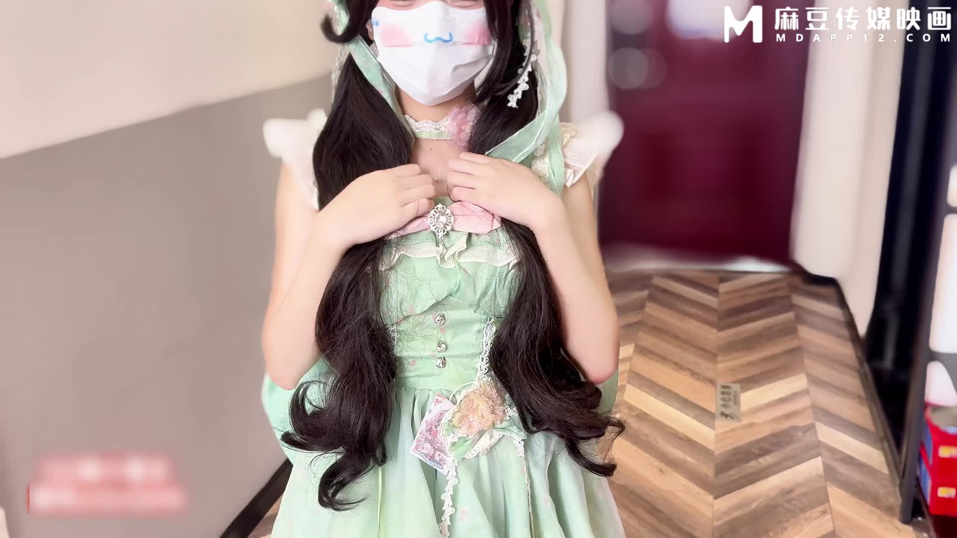 QQ糖小朋友】- 哥哥下药迷奸反差淫纹萝莉妹妹 湿湿润润的小逼 顶到深处一直抽插下体的精液混合淫荡白浆