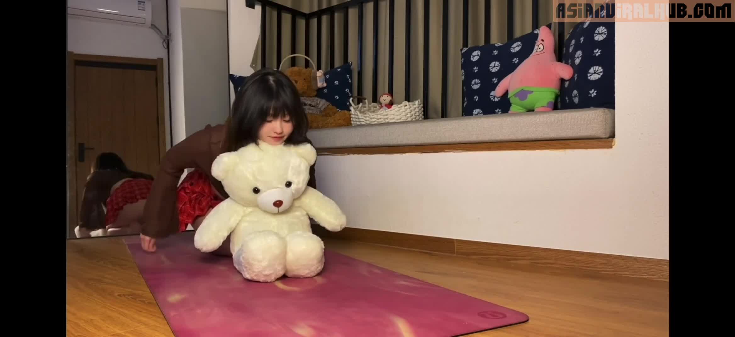 #周奕亲 #露出 #瑜伽 #日常