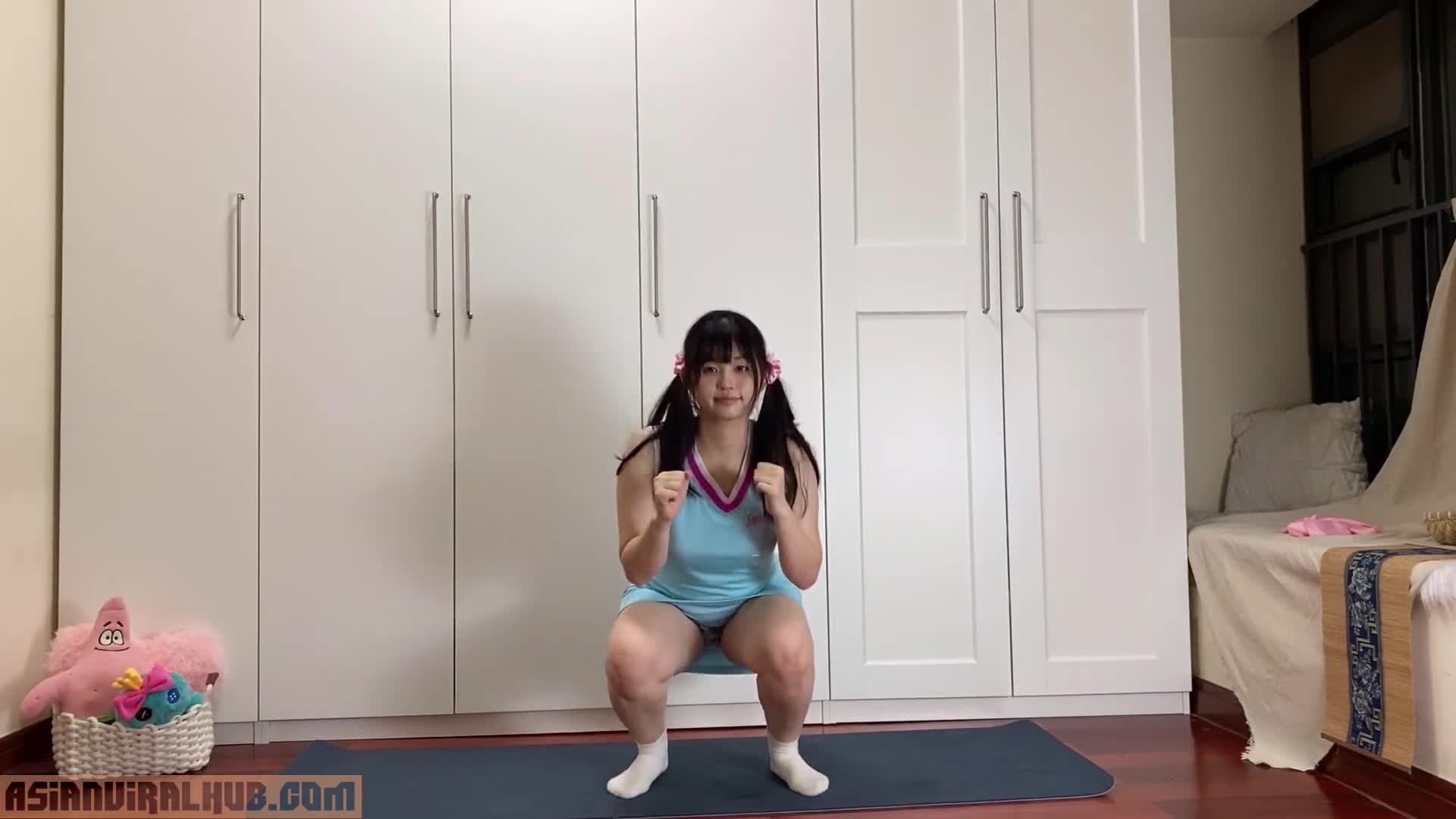 #周奕亲 #露出 #瑜伽 #日常