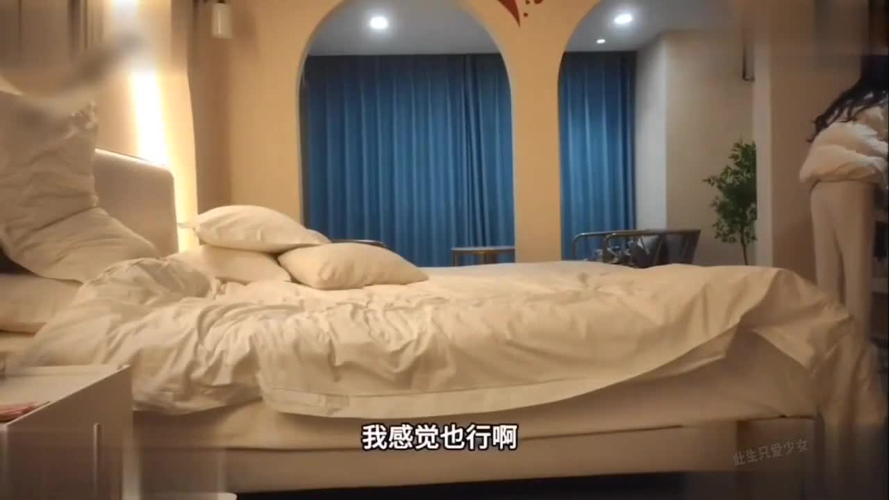 #萝莉 #学生 #精品探花探花约操168兼职在校学生妹长相清纯身材高挑全程淫叫不断萝莉学生可爱白虎自慰
