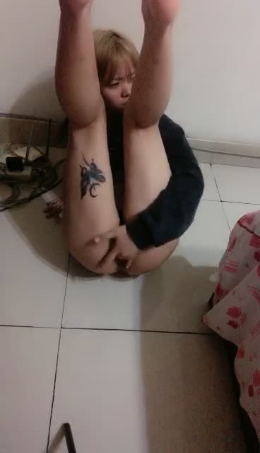 #百世可爱 #爱水的金鱼 #整活 #可爱 #颜值