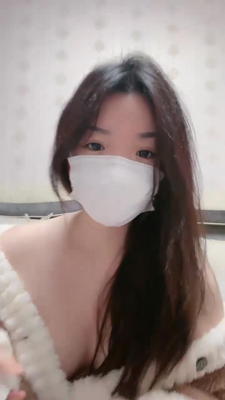惠子同学 天然美乳蜜桃臀~一线天道具特写插入粉穴#惠子同学