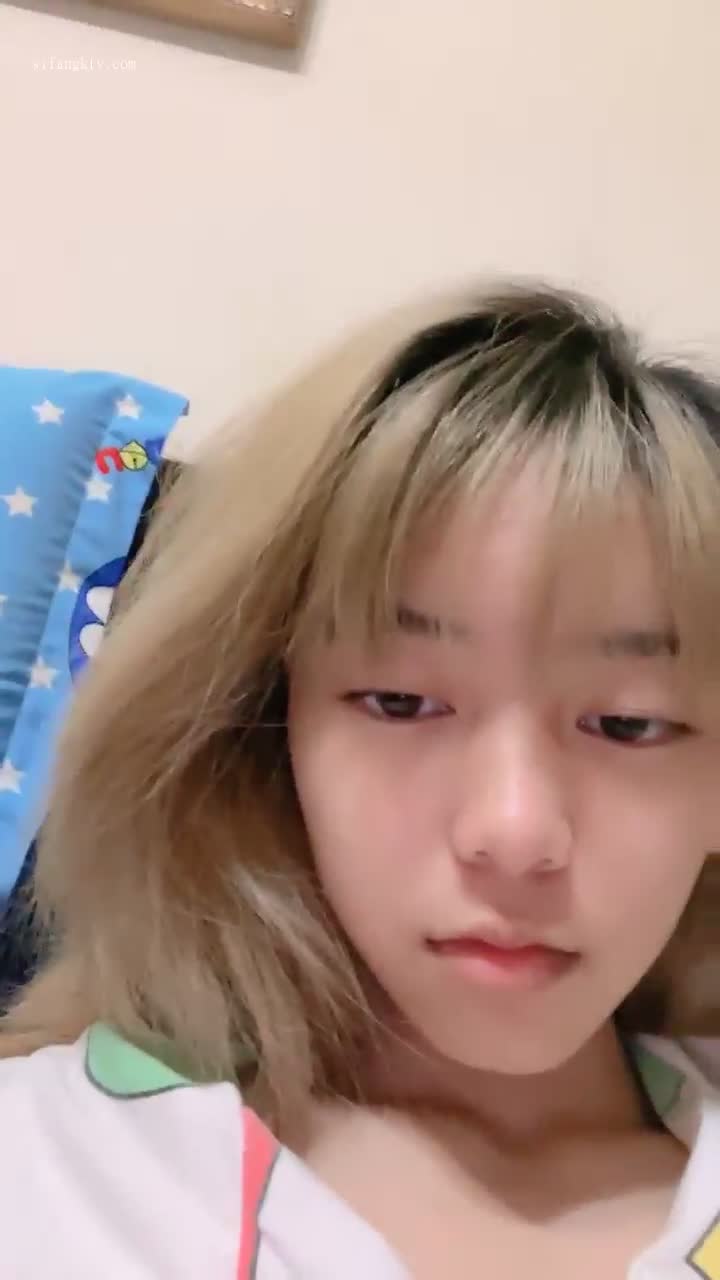 #百世可爱 #爱水的金鱼 #整活 #可爱 #颜值