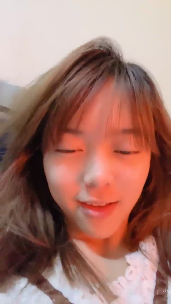 #百世可爱 #爱水的金鱼 #整活 #可爱 #颜值